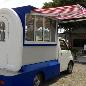 F59 - Q Box Food Truck (Blue Colour)